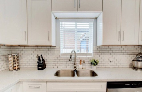 Spanish Fork Boat Rental | Historic Spanish Fork Home with Ocean View & Spa Access