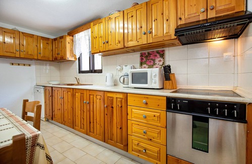 Thasos House | Historic stone house with charm in Theologos - plenty of space & village idyll