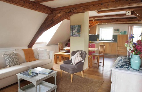 Ohningen Apartment | Historic Timbered House with Panoramic Sea Views