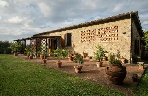 Monteriggioni House | Historic Villa With Pool In The Heart Of Chianti