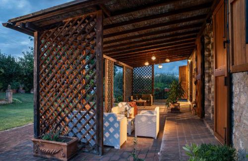 Monteriggioni House | Historic Villa With Pool In The Heart Of Chianti
