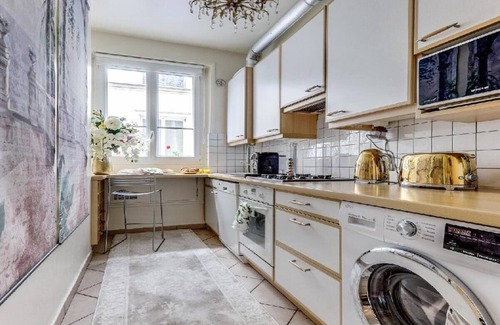 16th Arrondissement Apartment | Experience Historic Elegance at Rue Passy, Paris