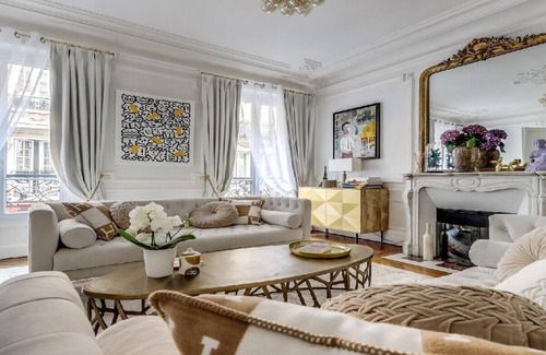 16th Arrondissement Apartment | Experience Historic Elegance at Rue Passy, Paris