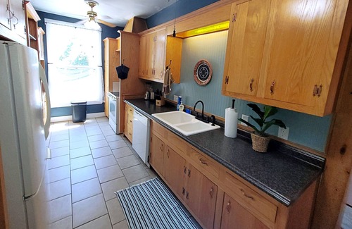 Trinidad House | Historic Western Oasis with Parklike Backyard & Pet-Friendly