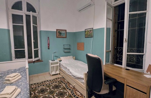 Talbieh Apartment | Historic Apartment in the Heart of Jerusalem with Breakfast