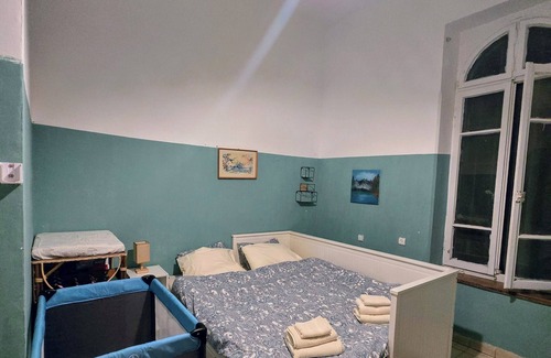 Talbieh Apartment | Historic Apartment in the Heart of Jerusalem with Breakfast