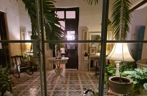 Campeche Bed & Breakfast | historical campeche, antique housse , 4 block from down town , inclue breakfast