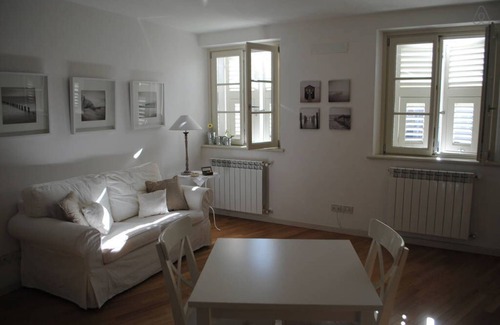 Trieste City Centre Apartment | Discover Historic Trieste: Steps from Piazza Unità d'Italia