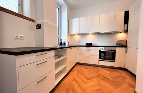 Unterwiehre-Nord Apartment | Elegant Historical Homes - Luxus Familien Suite Awaits You
