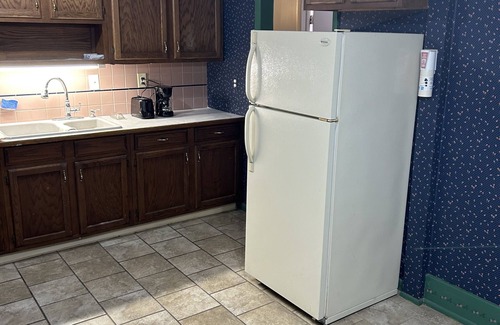 Olean Apartment | Discover the Historical District Getaway with Breakfast & Pets