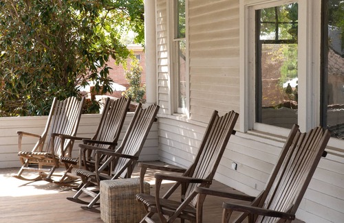 Austin Ave. House | Elegant Historical Home in Downtown Waco for a Dream Stay