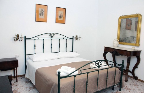 Lecce Historic Center Bed & Breakfast | Experience History at Palazzo Sambiasi - Rated 10/10