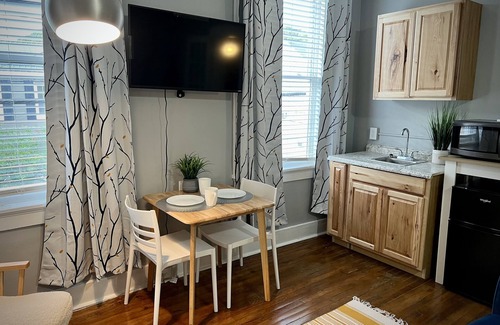 Cumberland Apartment | Charming Historical Loft Near Trail & Downtown Attractions