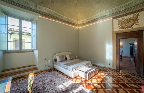 Montepulciano Apartment | Exceptional Historical Renaissance Palace - Family Friendly Stay