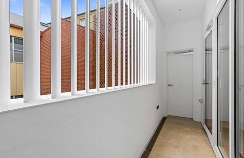 Hobart Central Business District Apartment | Historical Victoria Tavern Three