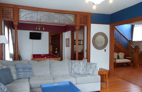 Center Avenue Historic District House | Historical Victorian Mini-Mansion! Baby Grand Piano-Pool Table-Full Kitchen
