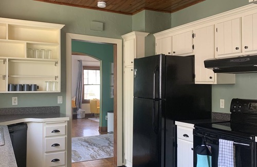 Wichita House | Experience Vintage Charm Near College Hill - 10/10 Rated