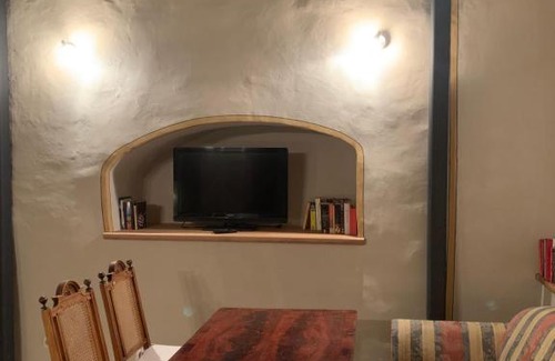 Kahla Apartment | Discover Historic Elegance at Renaissance-Stube Kahla