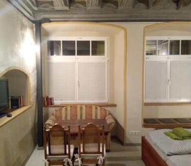 Kahla Apartment | Discover Historic Elegance at Renaissance-Stube Kahla