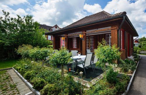 Guettingen Hotel | Historic Residenz Lindeneck: Oceanfront Escape Awaits