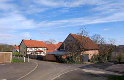 Schenklengsfeld House | Historic Hof: Ideal Retreat for Families and Pets