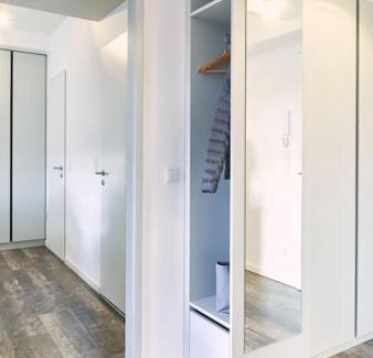 Wismar Apartment | Historic Ohlerich Speicher: Pet-Friendly Retreat in Wismar