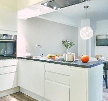 Wismar Apartment | Historic Ohlerich Speicher: Pet-Friendly Retreat in Wismar