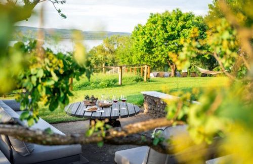 Gaienhofen Hotel | Historic Gasthaus Hirschen Horn: 9/10 Rated Oceanfront Escape