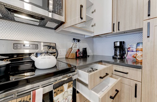 Hancock Apartment | Discover Hitop Real Estate Ventures: Family & Pet Friendly Stay