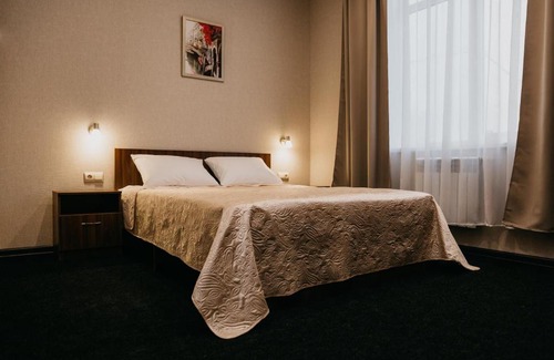 Volgograd Hotel | Discover HitOtel: Highly Rated Stay with Breakfast