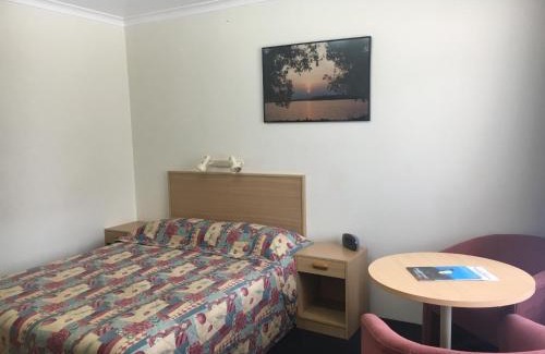 Moruya Hotel | Discover Hive Hotel in Moruya: Oceanfront & Family-Friendly