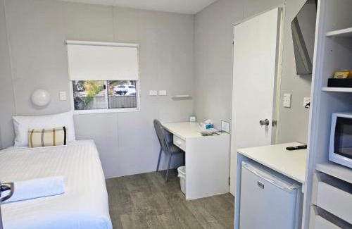 Moruya Hotel | Discover Hive Hotel in Moruya: Oceanfront & Family-Friendly
