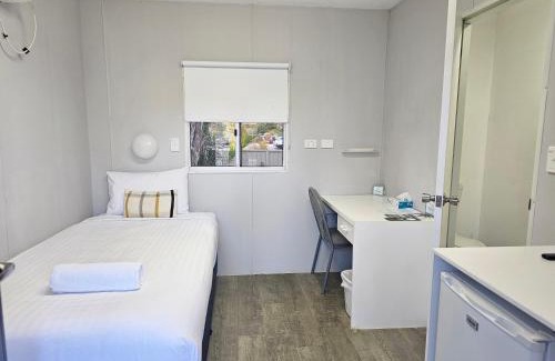 Moruya Hotel | Discover Hive Hotel in Moruya: Oceanfront & Family-Friendly