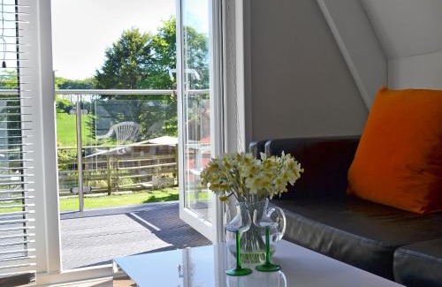 Holsworthy House | Pet-Friendly Oasis at Hives - W43108, 4-Star Comfort