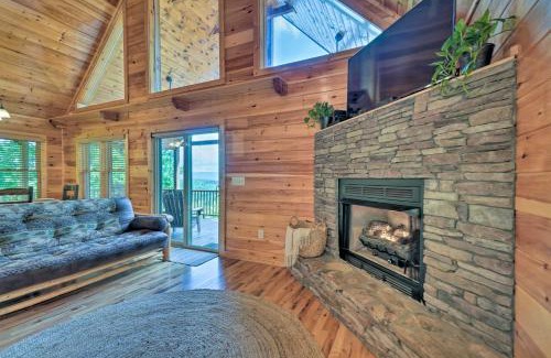 Unaka House | Serene Hiwassee Hideaway Cabin with Mountain Views