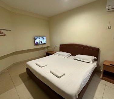Miri Hotel | Discover HK Inn Hua Kiew: Family-Friendly Comfort Awaits