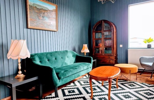 Varmahlid House | Cozy Hlín Guesthouse: Family-Friendly with Breakfast Included