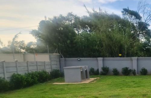 Glencoe Bed & Breakfast | Family-Friendly Hlalakahle Lodge with Great Guest Ratings