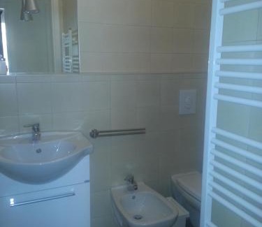 Lecco Hotel | Discover HLL Hotel Lungolago: Pet-Friendly Comfort Awaits