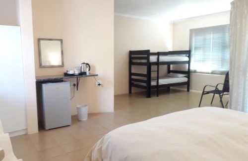 KwaNompondo House | Family-Friendly Hluhluwe Gate Safari Camp with Full Kitchen