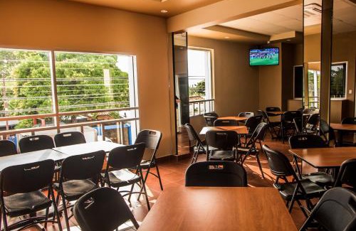 Choluteca Hotel | Budget-Friendly HM HOTEL: Child-Friendly Comfort Awaits