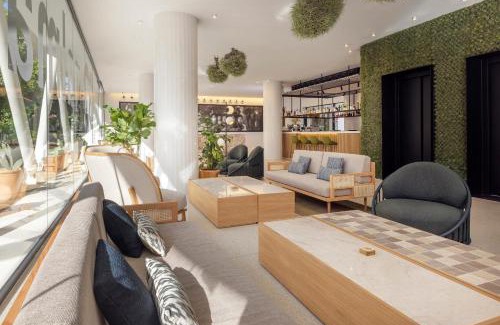 El Camp d'en Serralta Hotel | Discover HM Palma Blanc: 4-Star Oceanfront Paradise