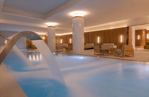 El Camp d'en Serralta Hotel | Discover HM Palma Blanc: 4-Star Oceanfront Paradise