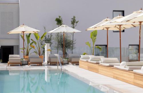 El Camp d'en Serralta Hotel | Discover HM Palma Blanc: 4-Star Oceanfront Paradise