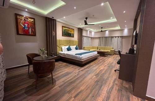 Dibrugarh Hotel | HM Resort: Family-Friendly Retreat with Delightful Dining