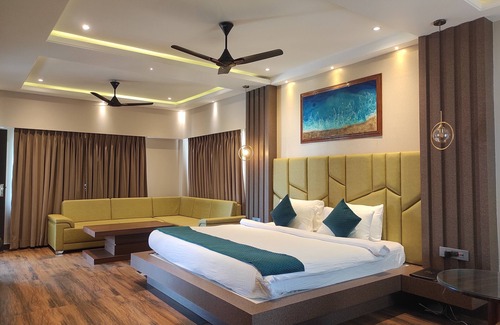 Dibrugarh Hotel | HM Resort: Family-Friendly Retreat with Delightful Dining