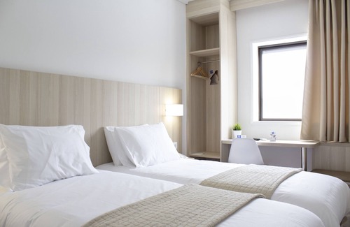 Fermentelos Hotel | Explore HMB Fermentelos Hotels: Family-Friendly Getaway