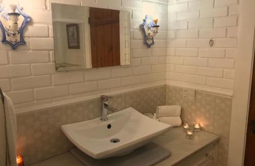 Petropolis House | Historic HMG Morada & Chalet: Pet-Friendly Getaway