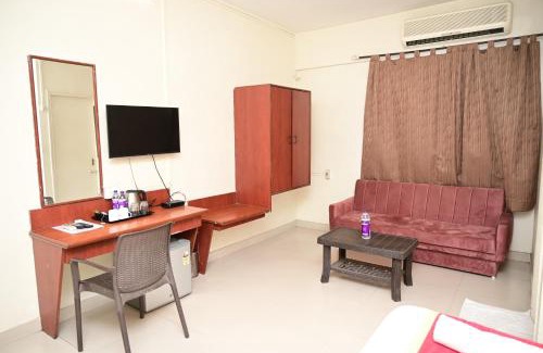 Katraj Hotel | Budget-Friendly HMR Royal Inn with Family and Pet Amenities