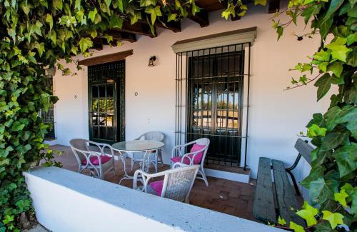 El Rocio House | Family-Friendly Stays at Habitaciones El Rocio